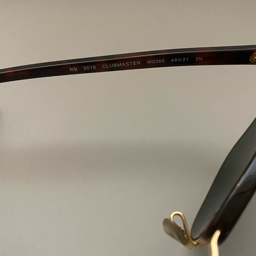 Ray Ban Sunglasses - Picture 4 of 5